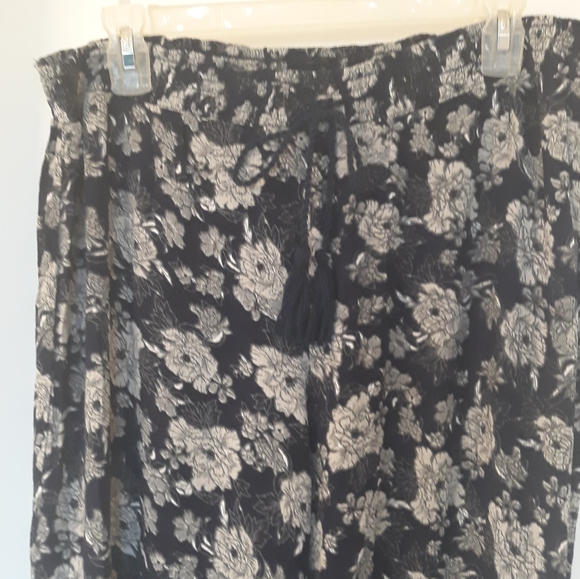 Stitch star wide leg pants XL - Picture 2 of 4